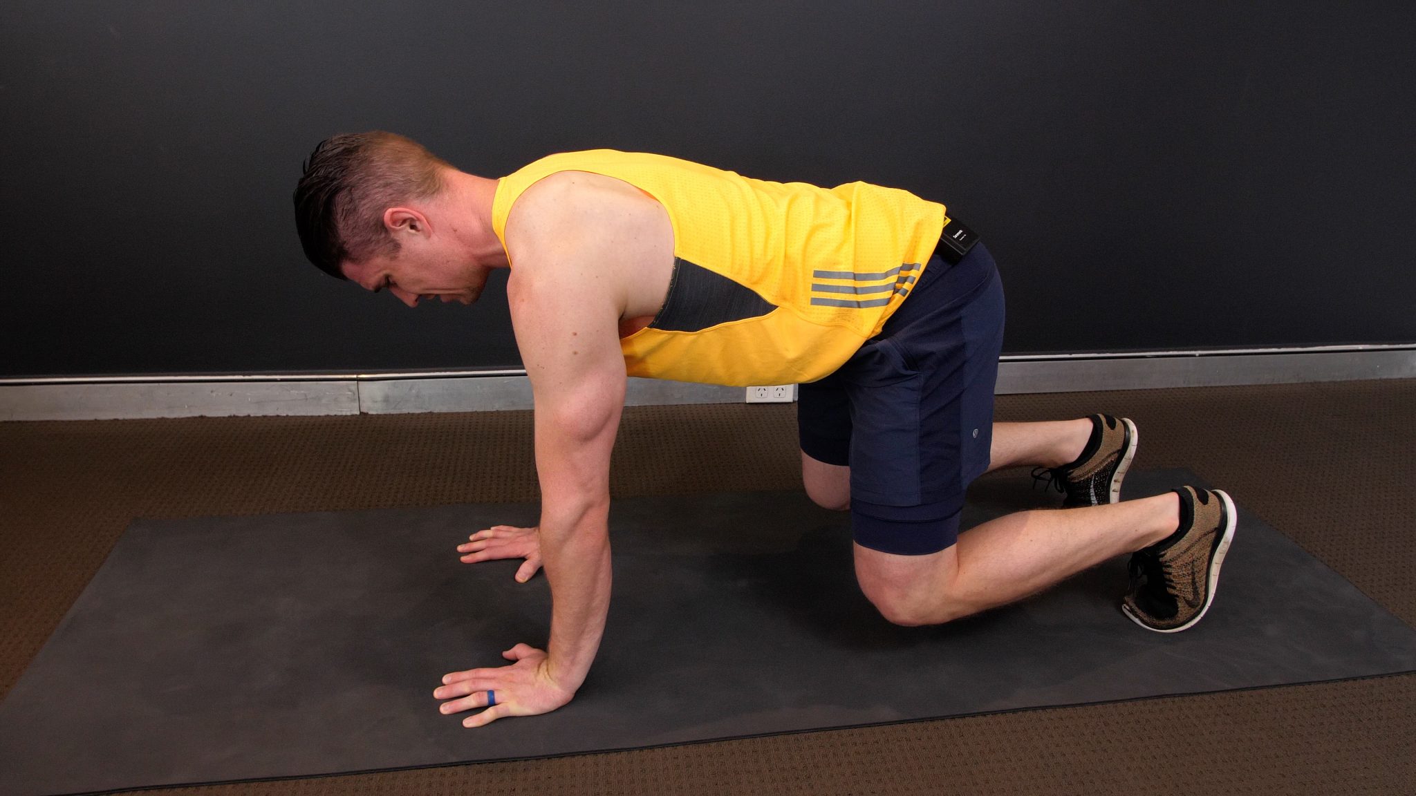 Fix your tight neck and shoulder muscles with the Quadruped Serratus Anterior Iso